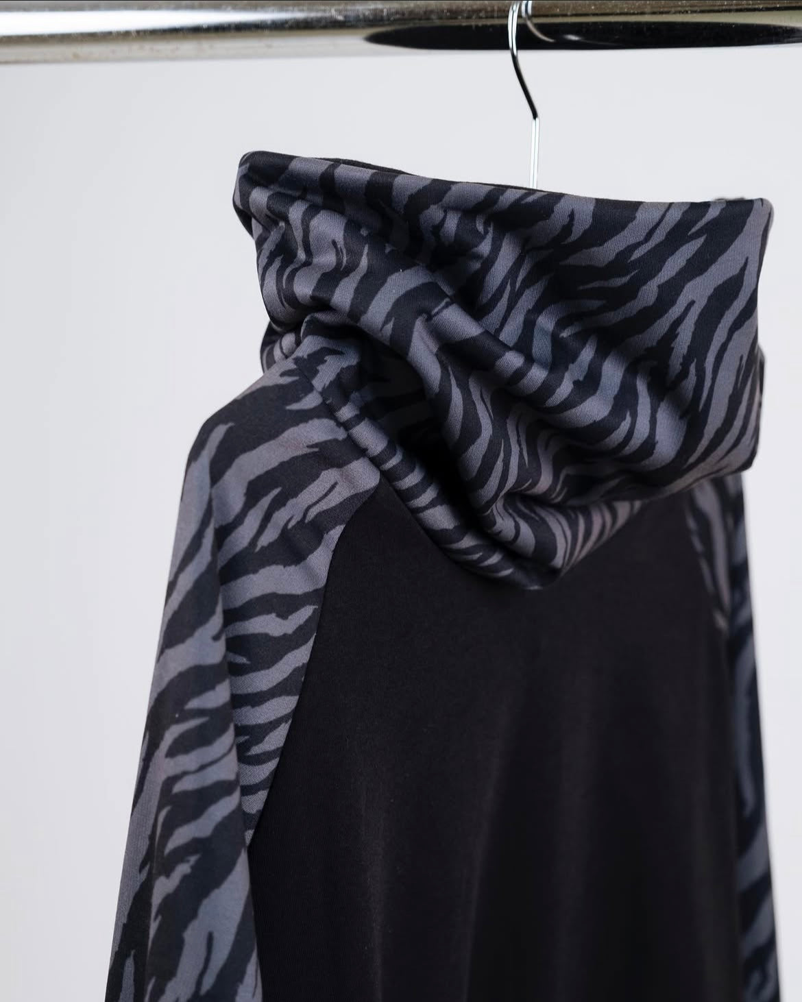 Kuta dress zebra