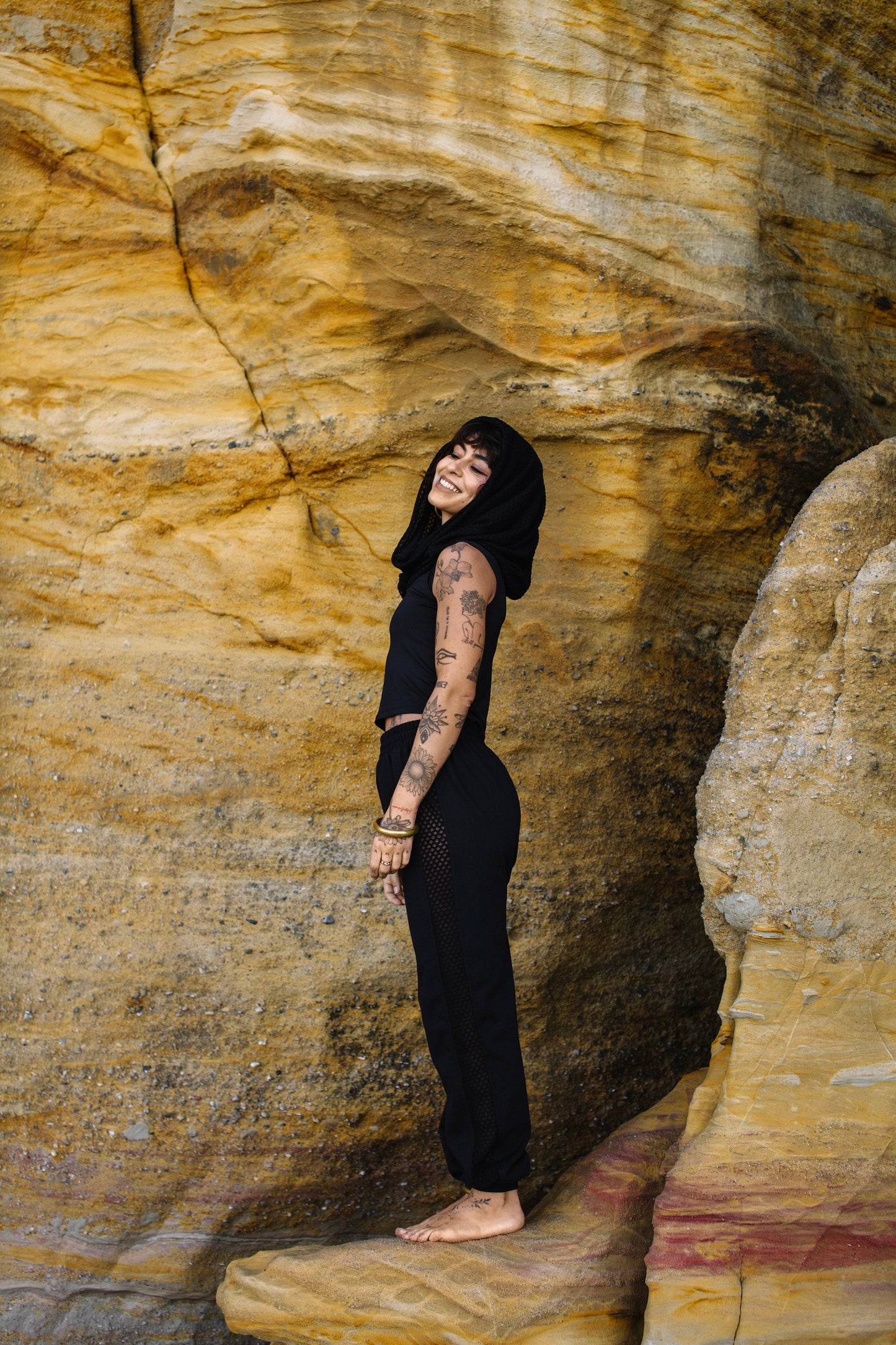 Tara pants black mesh