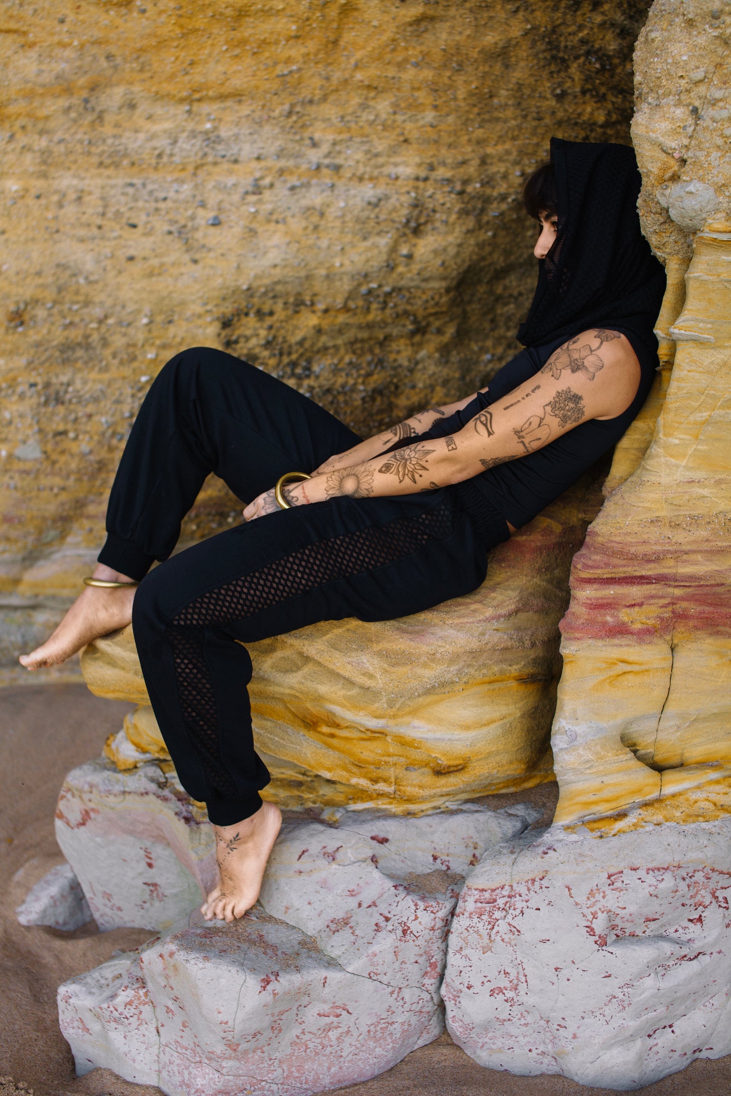 Tara pants black mesh