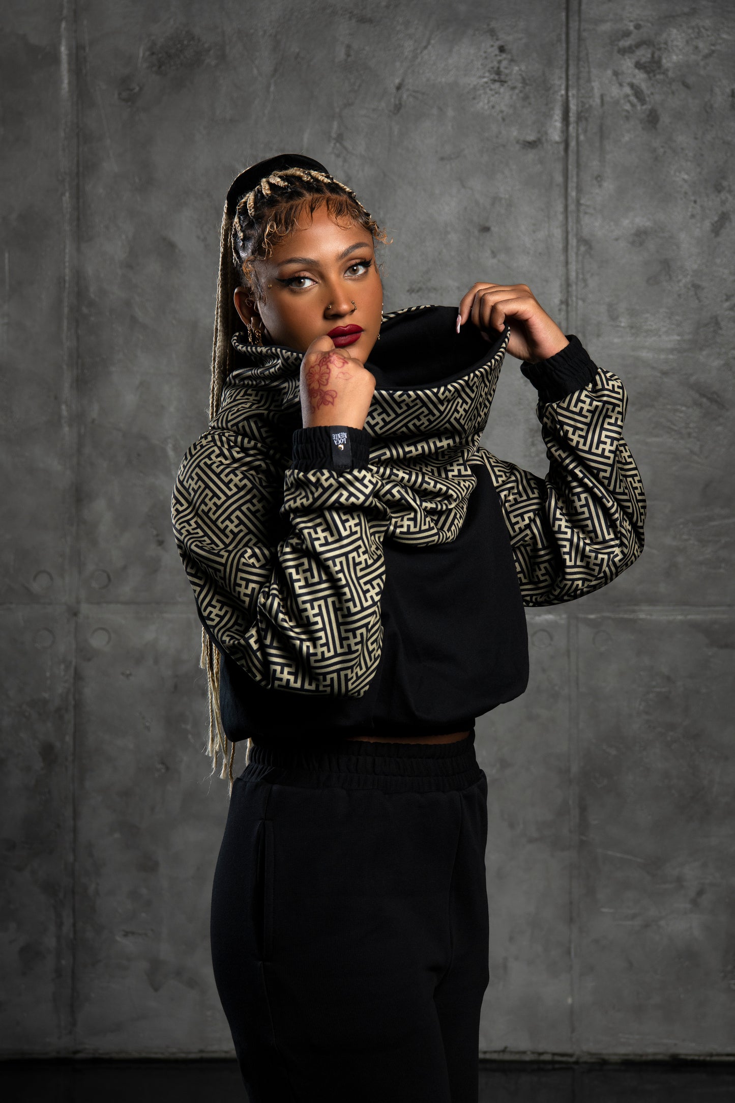 VENUS HOODIE SAYAGATA ARMY GOLD