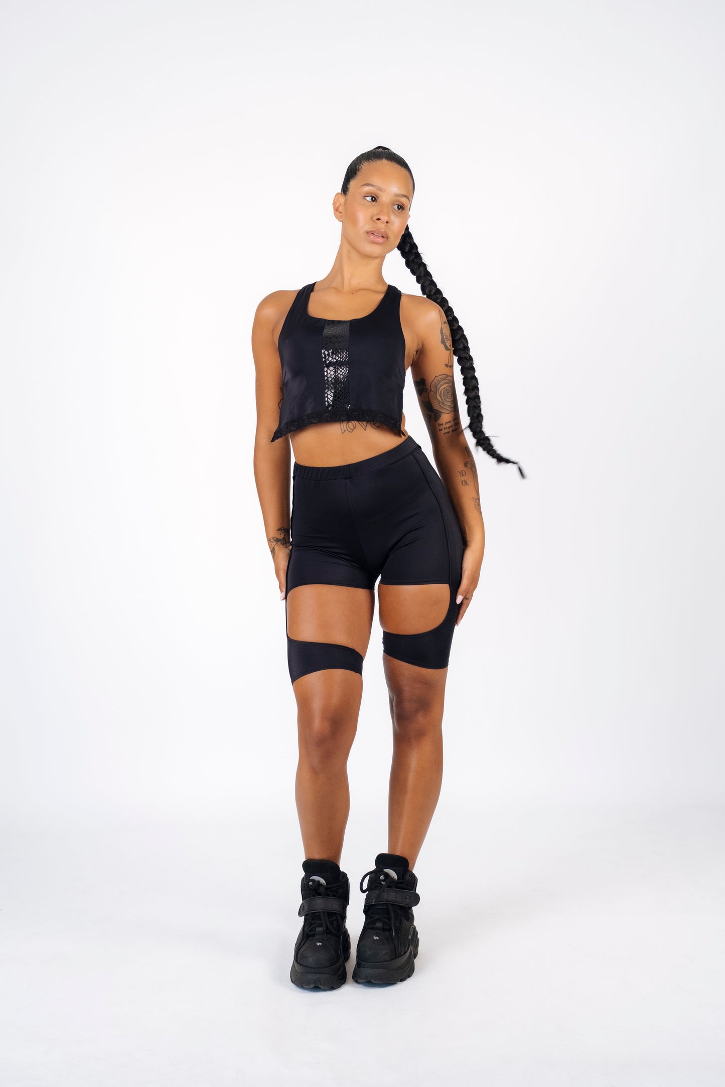 Itzia shorts black made by order