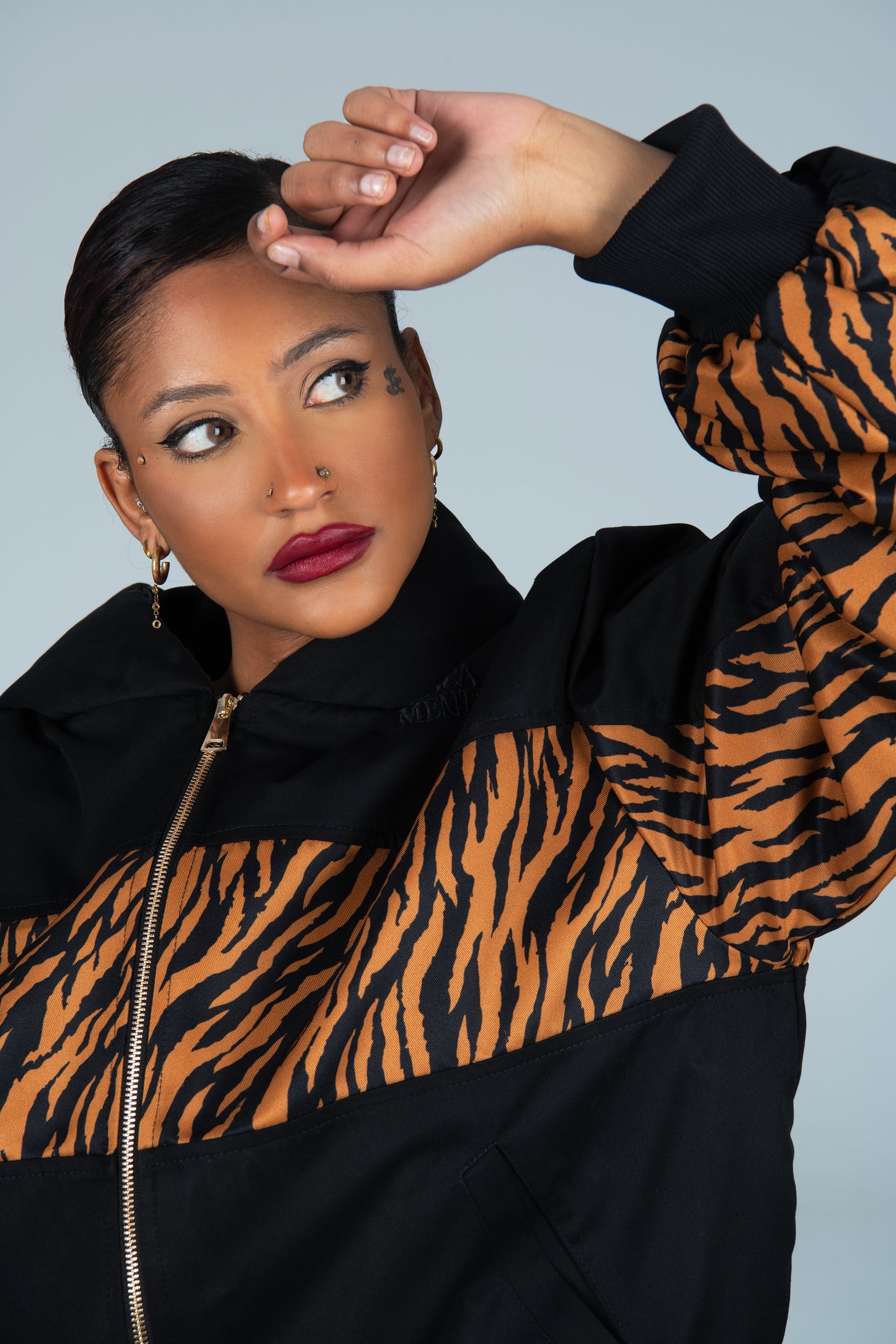 SHADOW BOMBER JACKET TIGER SOUL