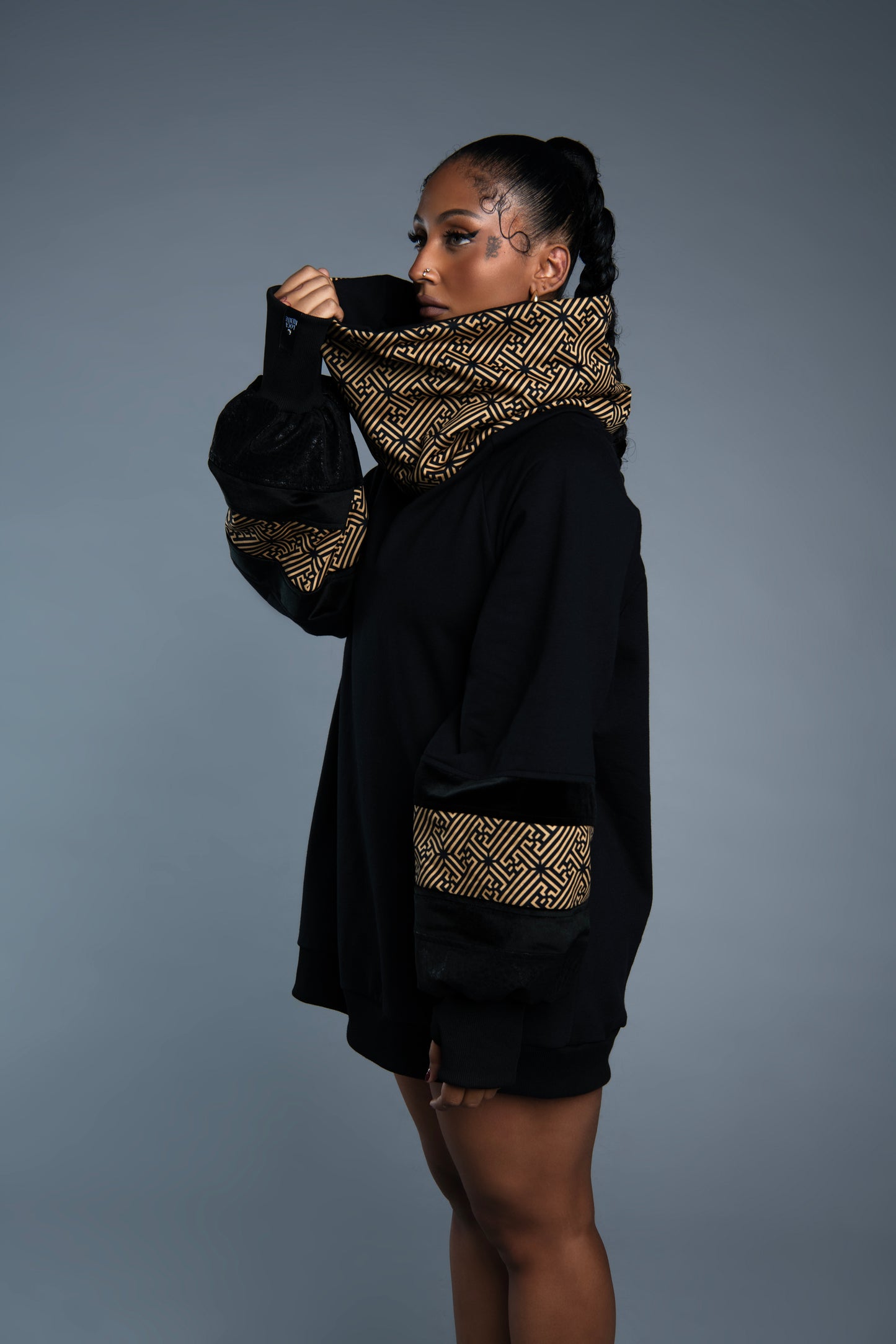 Shira dress sacred sayagata