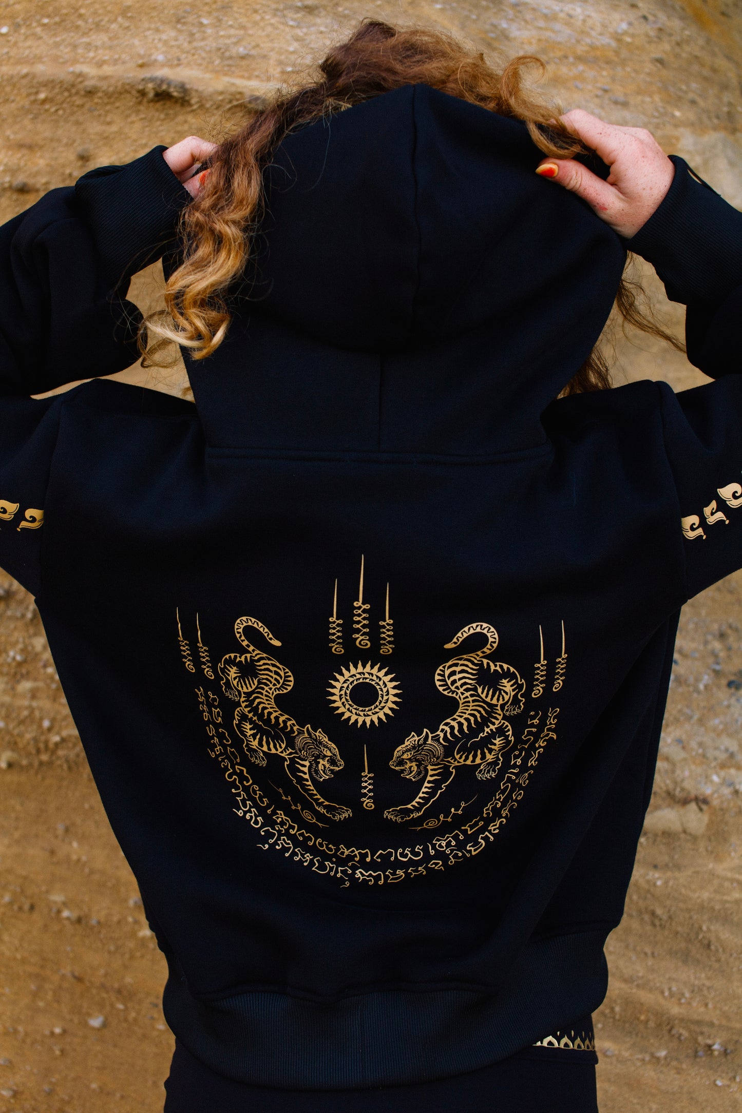 Bloom jacket thai tiger