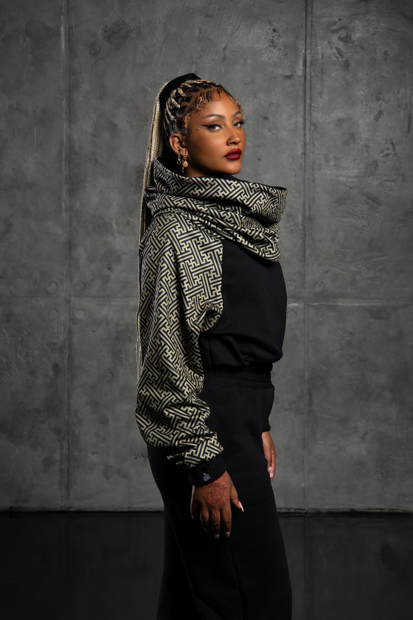 VENUS HOODIE SAYAGATA ARMY GOLD