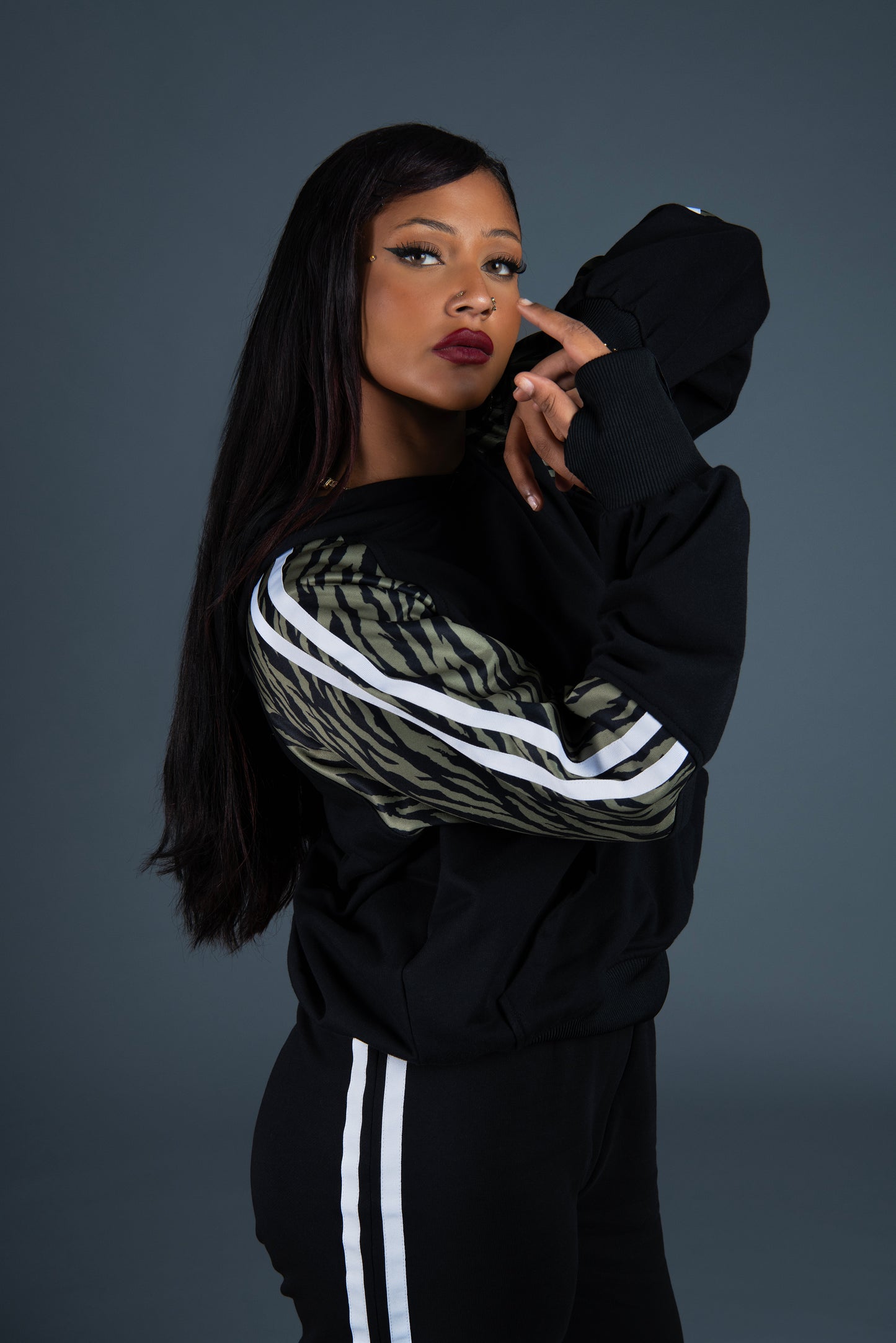 NEO HOODIE TIGER ARMY