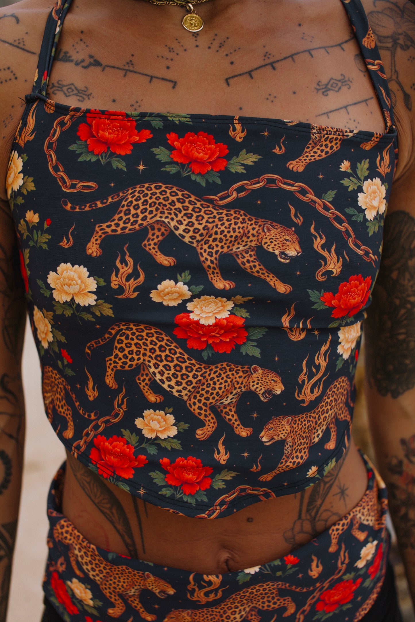 LEONI TOP MYSTICAL LEO