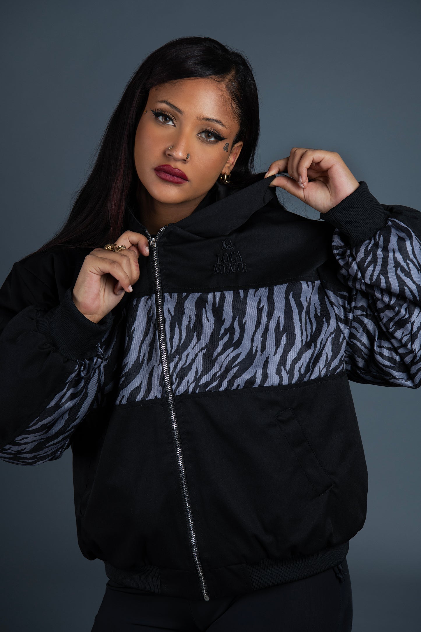 SHADOW BOMBER JACKET TIGER SILVER