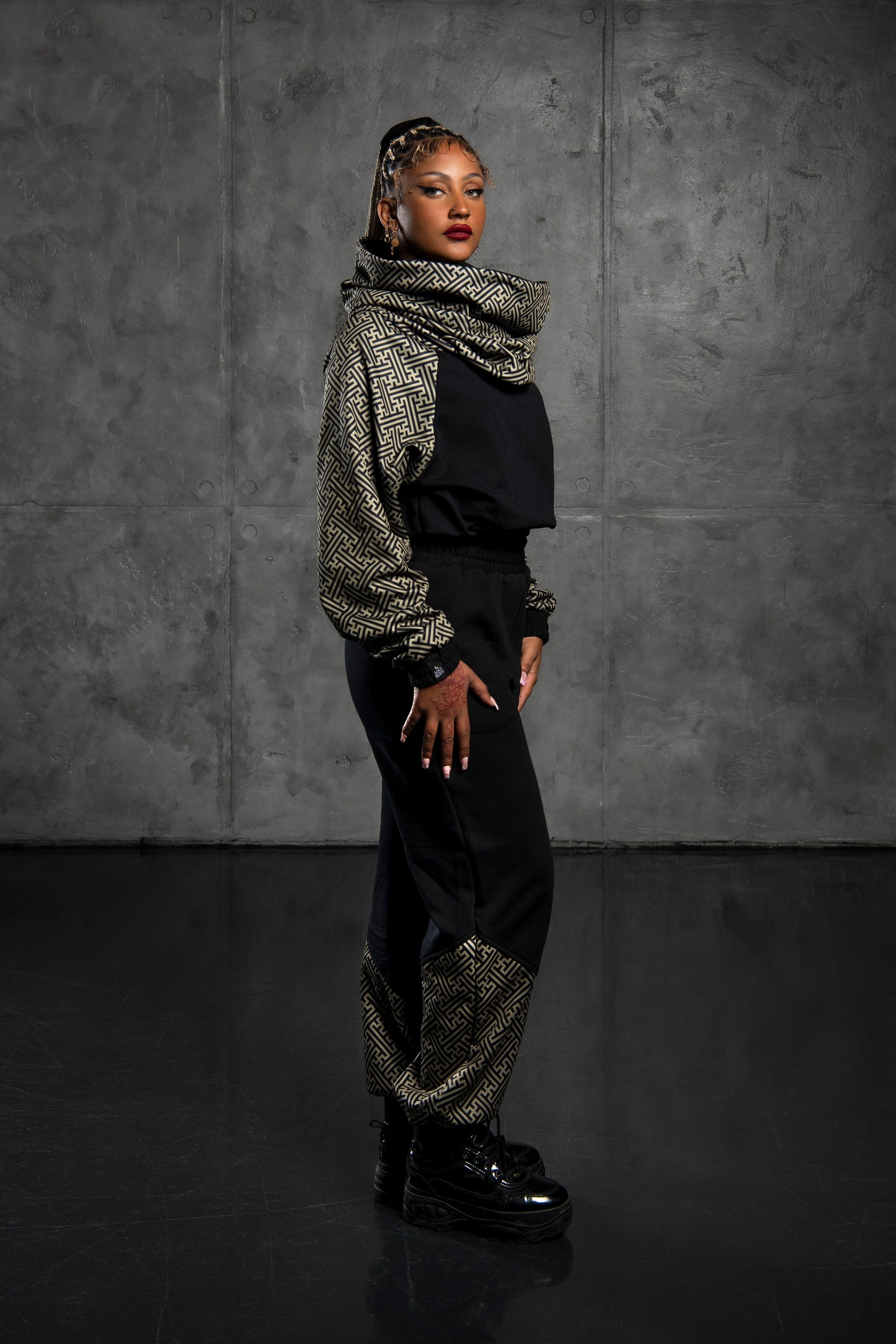 VENUS HOODIE SAYAGATA ARMY GOLD