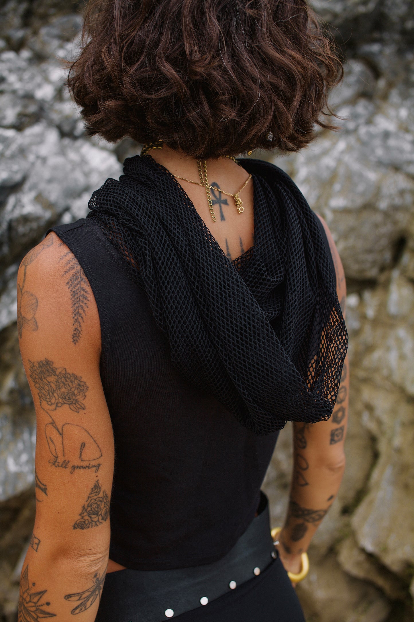 NALA TOP BLACK MESH