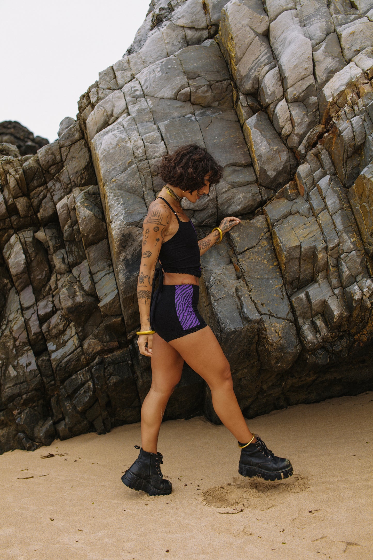 IRATI SHORTS PURPLE ZEBRA